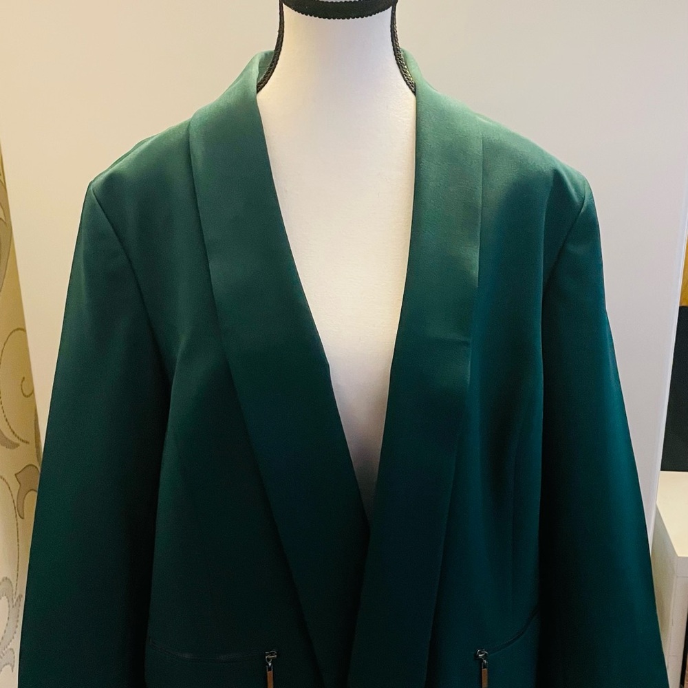 Black Label by Evan-Picone - Elegant Green Women's Suit Jacket